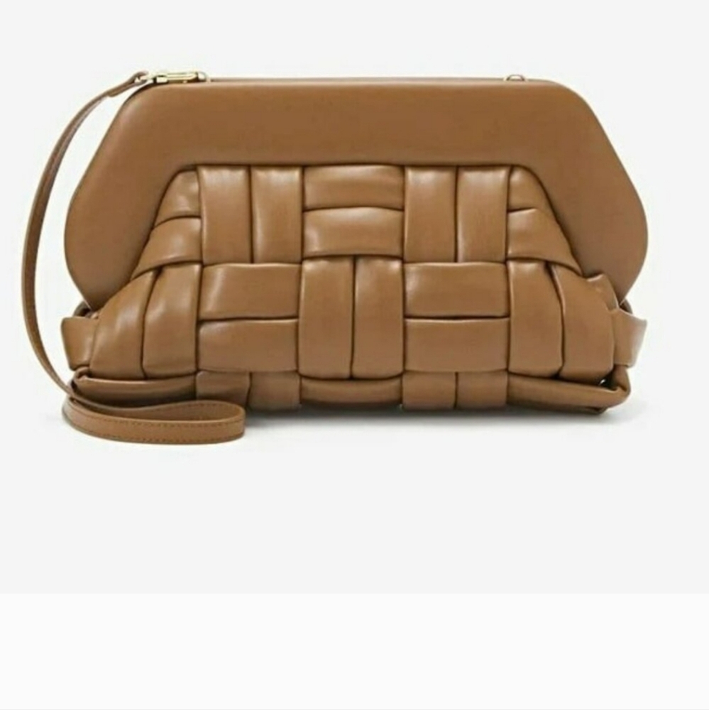 THEMOIRè Bios Flat Woven Convertible Womens Leather Clutch In Caramel